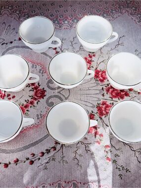 8 Vintage Anchor Hocking Milk Glass Coffee Cup Set with 14k Gold Trim 🔥